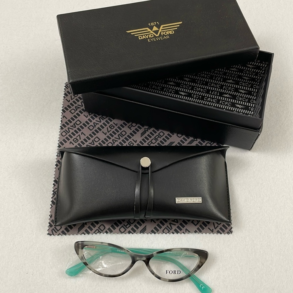 NEW David Ford cateye eyeglass frame with case, lens cloth, and box.